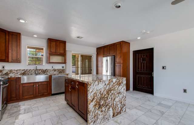 3423 N. 14th St Phoenix, AZ 85014 photos photos
