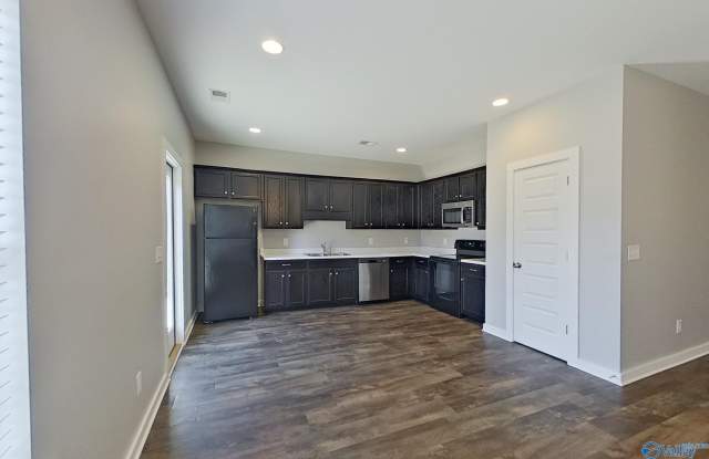 204 White Oak Circle Gallery 4