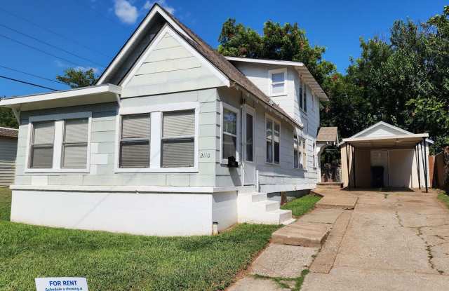 Nice 4 Bedroom, 2 Bath Home Near OCU  The Plaza! - 2110 North Cross Avenue, Oklahoma City, OK 73107