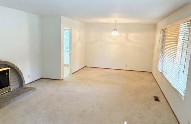 Comfortable Single-Story Home in Established Livermore Neighborhood Gallery 3