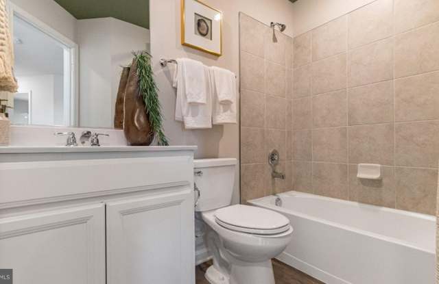 327 SANDY BOTTOM CIRCLE photos photos