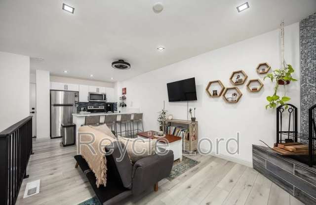 4380 Temecula St, Gallery 1