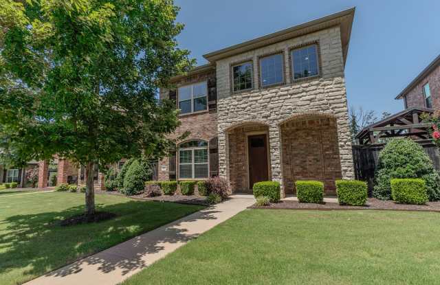 STUNNING 4 Bedroom, 2.5 Bathroom, 2 Car Garage In Fayetteville, AR photos photos