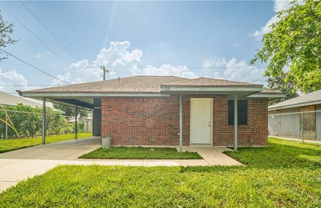 2410 Cuesta Del Sol Street photos photos