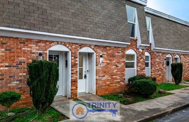 100 Lynn Circle photos photos