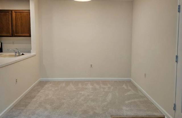 7705 LEXTON Place Gallery 4