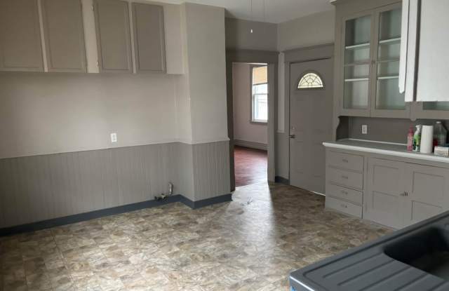 1202 Walden Avenue photos photos