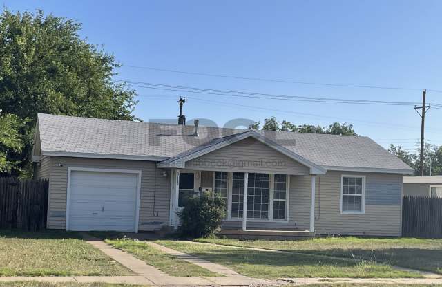 Large 2/1/1 in Tech Terrace - 3112 33rd Street - Available August 1. photos photos