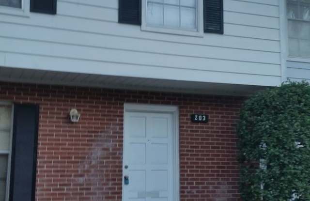 203 Kettering Ct - 203 Kettering Way, Lakeside, FL 32073