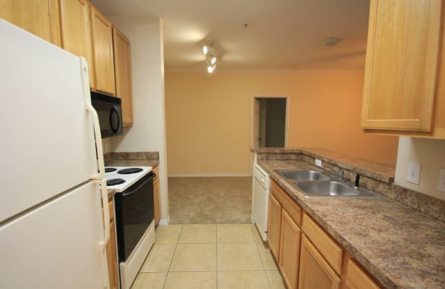 10121 Courtney Palms Boulevard #204 Gallery 4