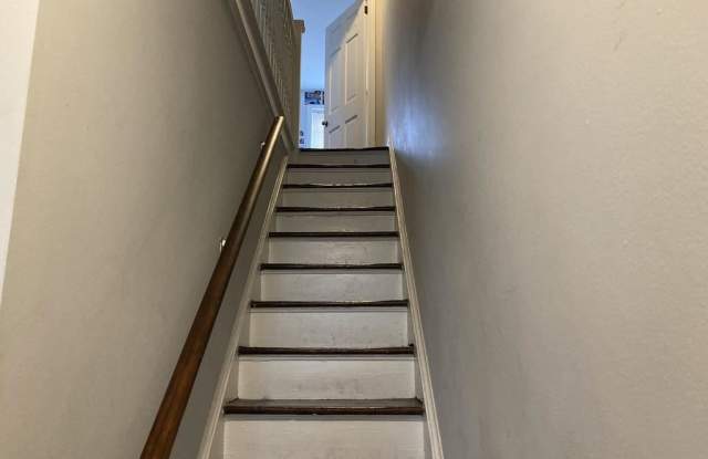 955 25th St NW Gallery 2