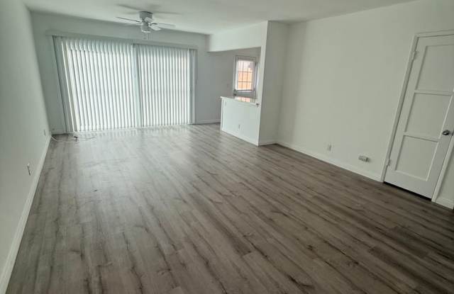 Beautiful three bedroom home in Lakewood ready to rent! Gallery 3