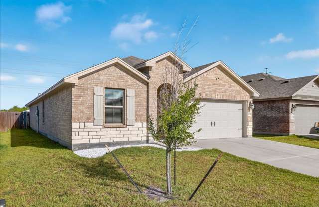 8133 Cattlemen Dr - 4/Bed 2.5/Bath - $2395/month Gallery 4