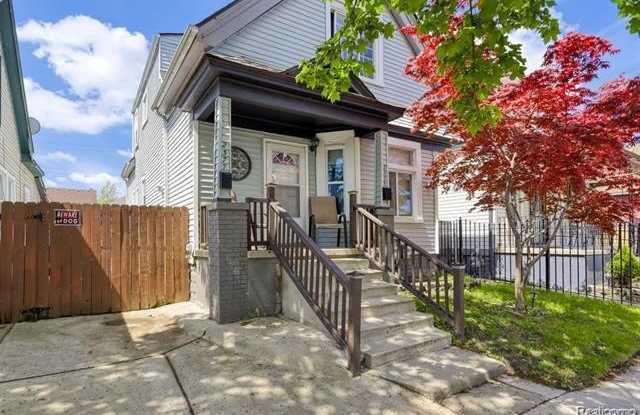 2375 CABOT Street Gallery 2