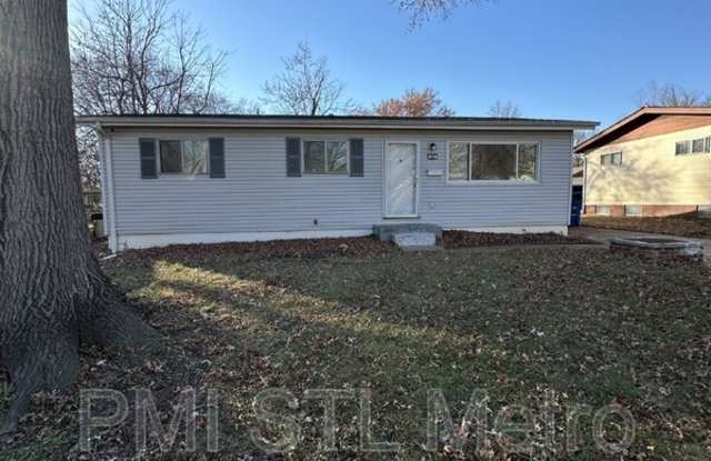 269 Dashwood Drive - 269 Dashwood Drive, Ferguson, MO 63135