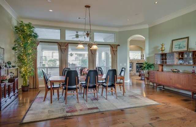 11404 Ridgedale Court Gallery 3