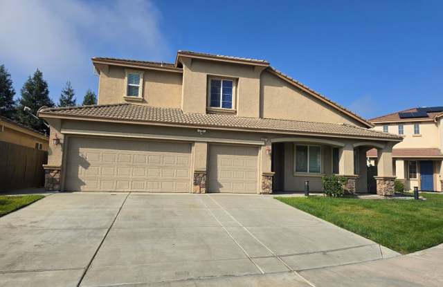 Big beautiful Home for rent in Visalia, Ca - 4227 South Fontana Street, Visalia, CA 93277 Big beautiful Home for rent in Visalia, Ca - 4227 South Fontana Street, Visalia, CA 93277