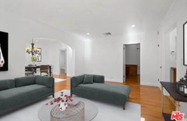 409 North Kilkea Drive Gallery 4