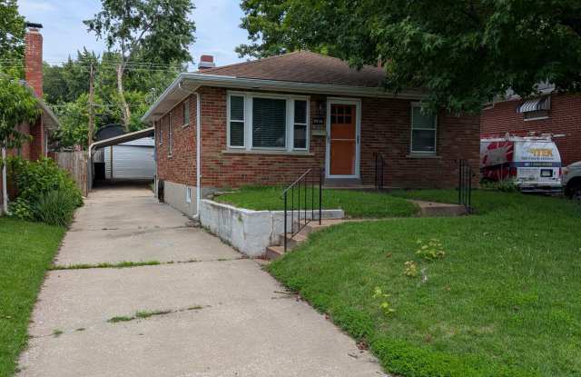 9035 Bessemer Avenue photos photos