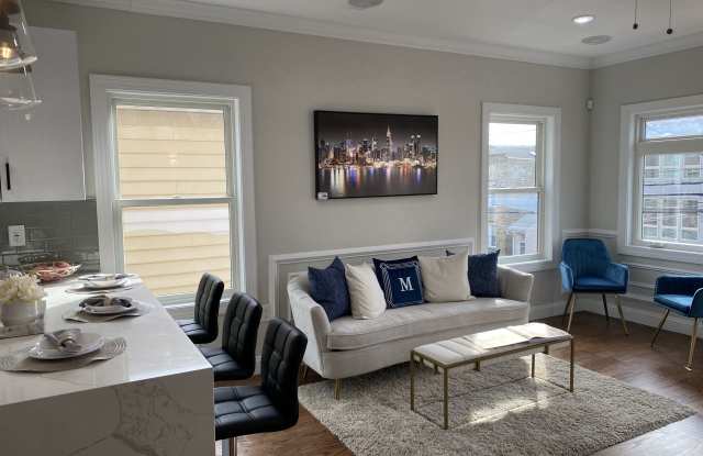 586 Liberty Avenue - 586 Liberty Avenue, Jersey City, NJ 07307