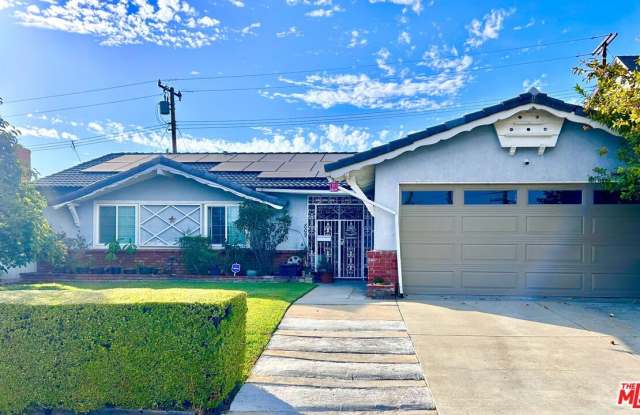 809 Agajanian Way Gallery 1