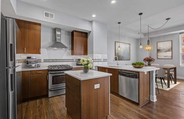Congress Park High Rise Living! Huge Main Floor 2 Bed 2 Bath photos photos