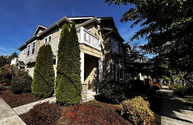 (MUS 1972) Spacious and Inviting 3-Bed, 2-Bath Townhome Gallery 3