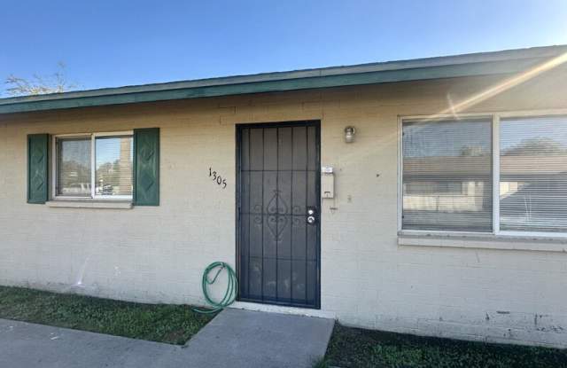 1305 North Arbor Avenue - 1305 North Arbor Avenue, Casa Grande, AZ 85122