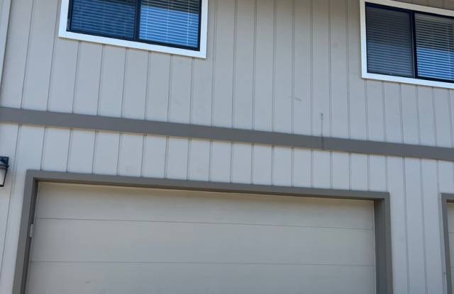 Great location, Ready for Move-In Gallery 3