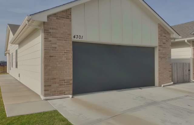 4-bedroom Wichita Townhome photos photos