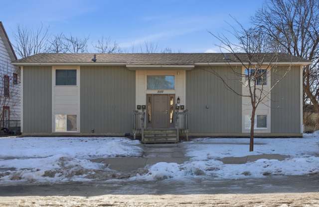 2107 North 5th Avenue - 3 photos photos