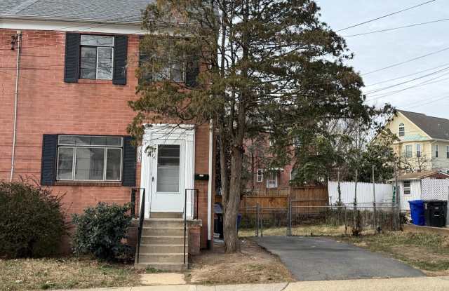 1304 S WALTER REED Drive photos photos