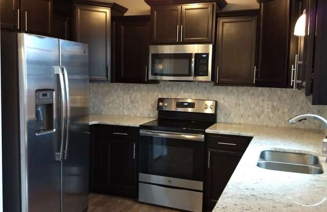 1135 Eagles Bluff Dr Gallery 4