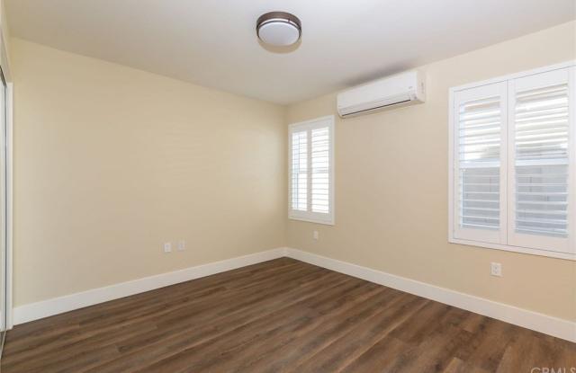 11845 Grevillea Avenue Gallery 4