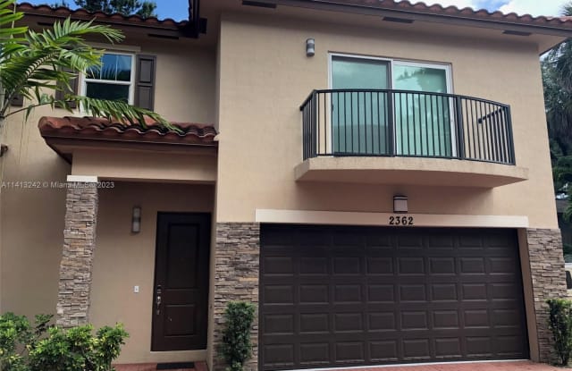 2362 SW 18th Ave - 2362 Southwest 18th Avenue, Fort Lauderdale, FL 33315