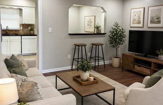 1105 Orchard Dr photos photos