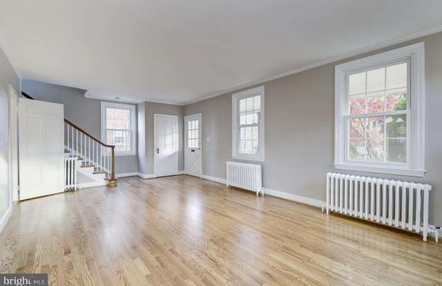 4307 FESSENDEN ST NW Gallery 4