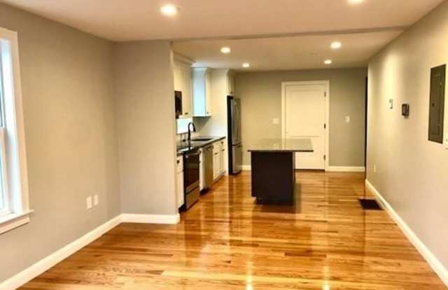 295 Willard Street #1 Gallery 3