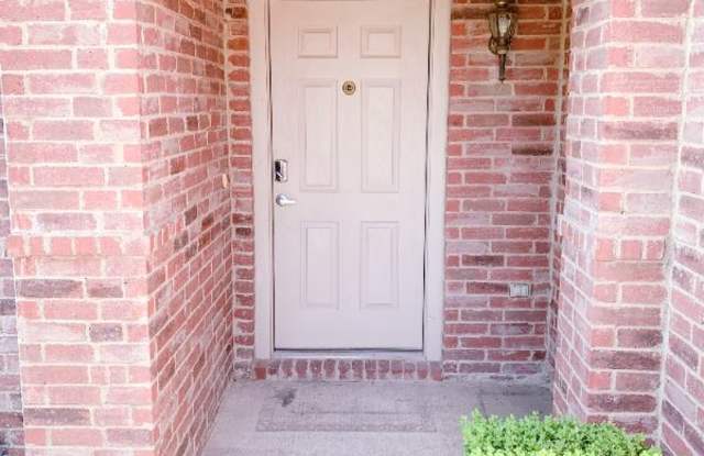 2552 Tan Oak Dr. Gallery 3