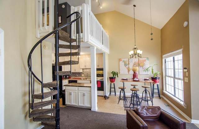 1113 Waggoner Ct, W Gallery 2