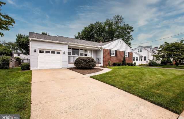 8 MARIO DRIVE photos photos