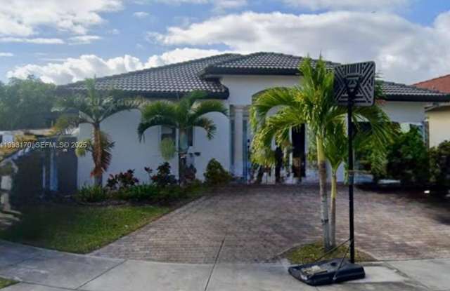 14602 SW 182nd Ter photos photos