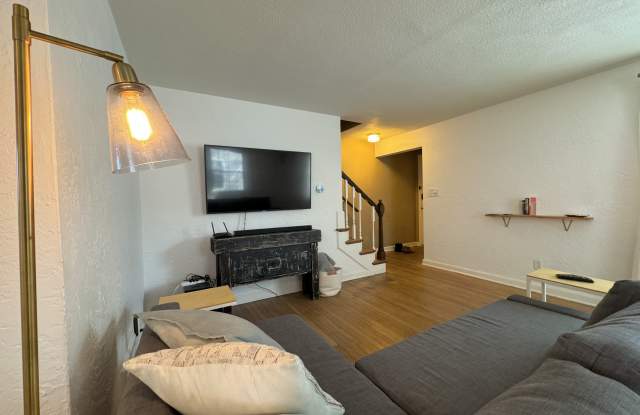 620 East 63rd Terrace photos photos