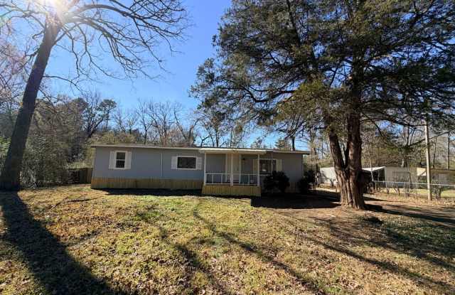 Updated in Keithville... Large yard. photos photos