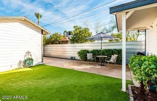 1525 E Palm Lane Gallery 3