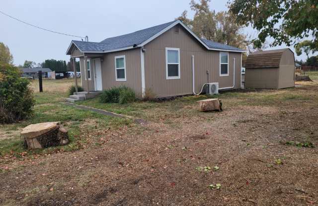 2 bedroom 1 bath Gallery 1