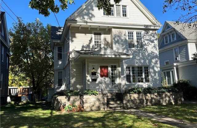 1801 James Street Gallery 2