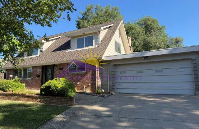 3 Bed 2.5 Bath 2,027 sqft Fair Oaks Home with bonus office photos photos