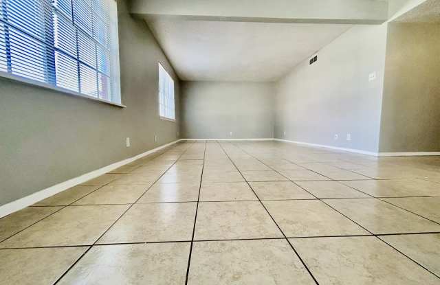 3812 Englewood Circle Gallery 2