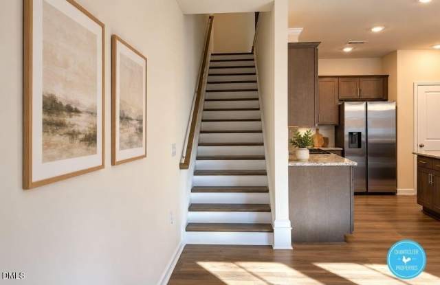 873 Falls Grove Trail Gallery 4
